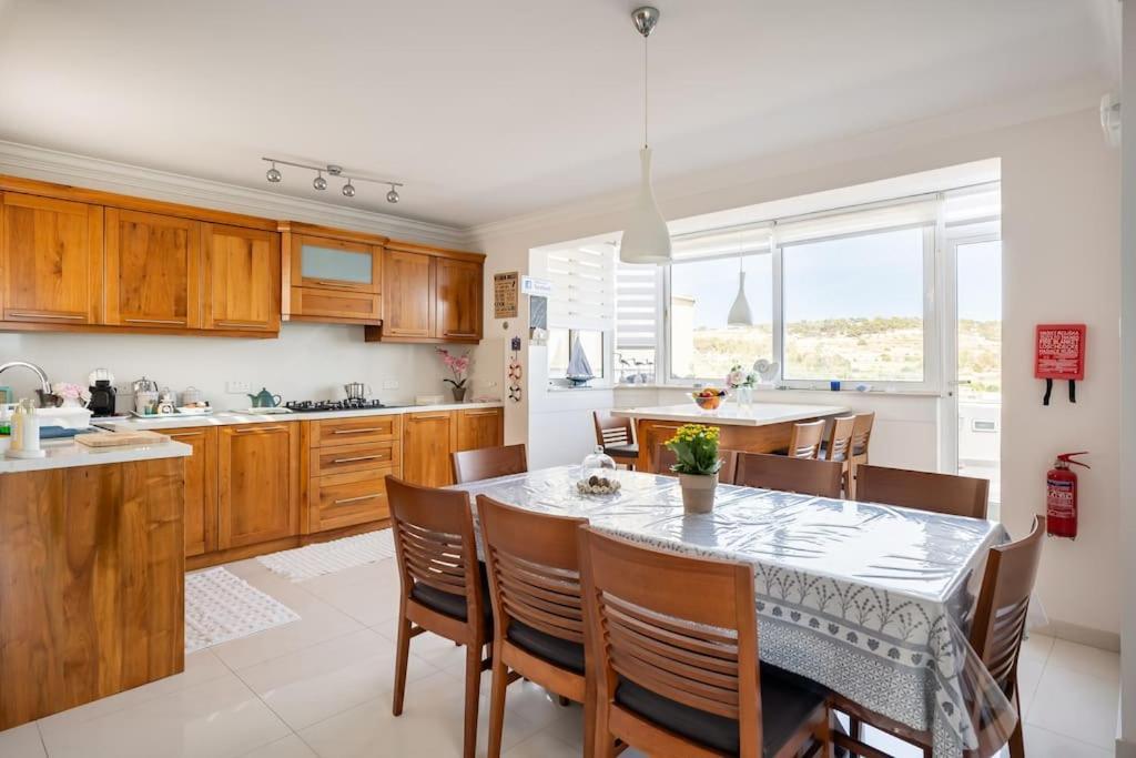 Seagull Penthouse Marsaxlokk Apartment Ngoại thất bức ảnh