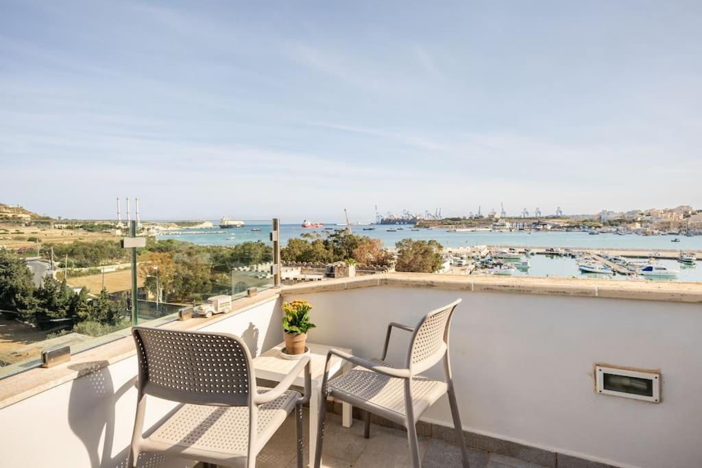 Seagull Penthouse Marsaxlokk Apartment Ngoại thất bức ảnh