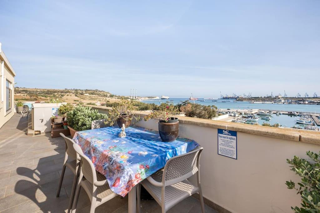 Seagull Penthouse Marsaxlokk Apartment Ngoại thất bức ảnh