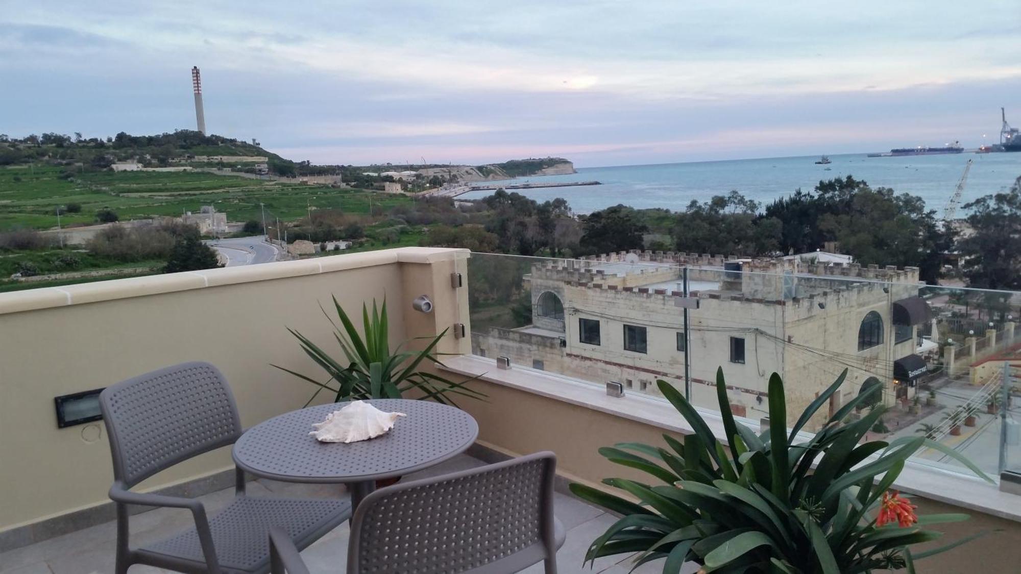 Seagull Penthouse Marsaxlokk Apartment Ngoại thất bức ảnh